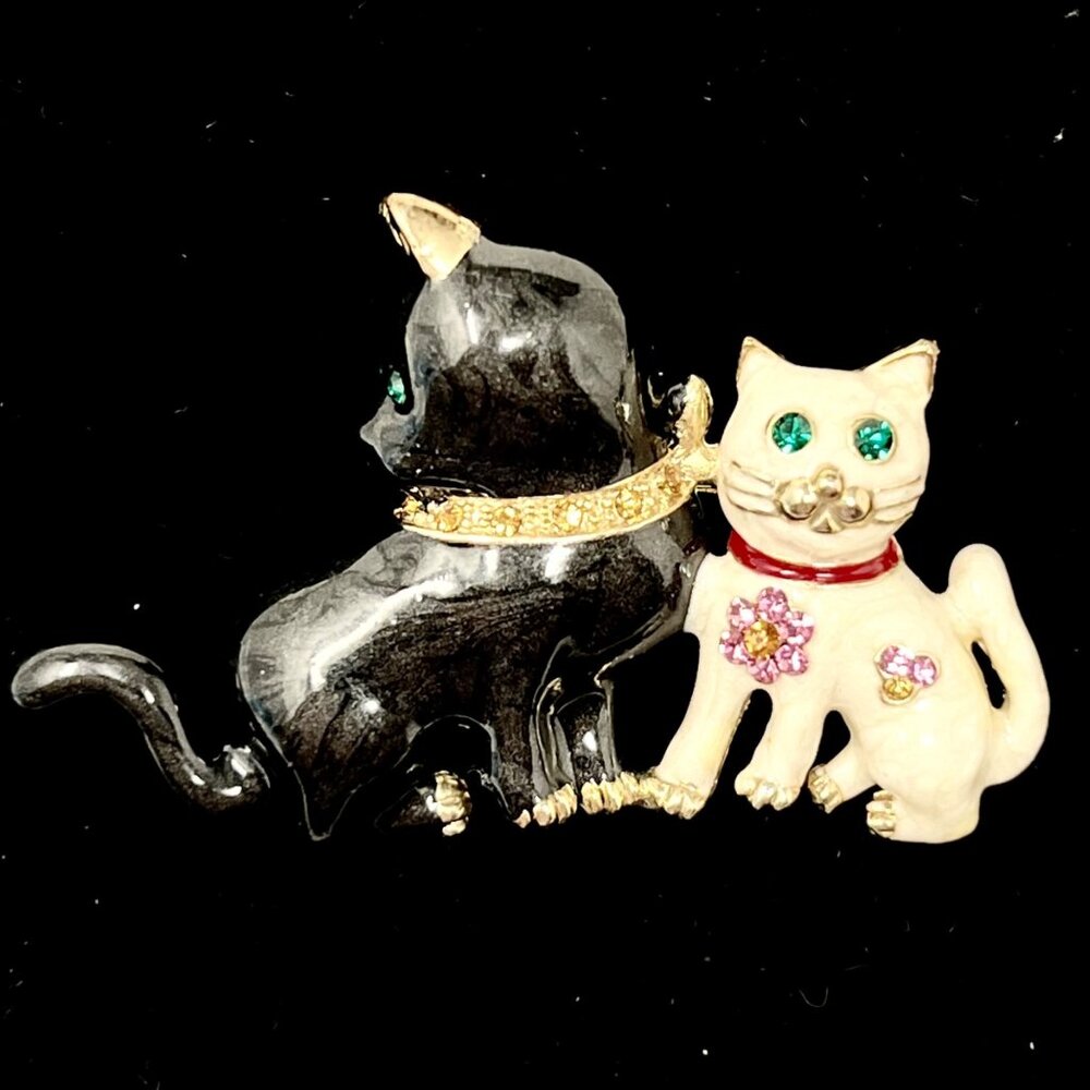Monet Brooch Pin 2 Two Cats Black & White Gold Tone Enamel Green Eyes 2"